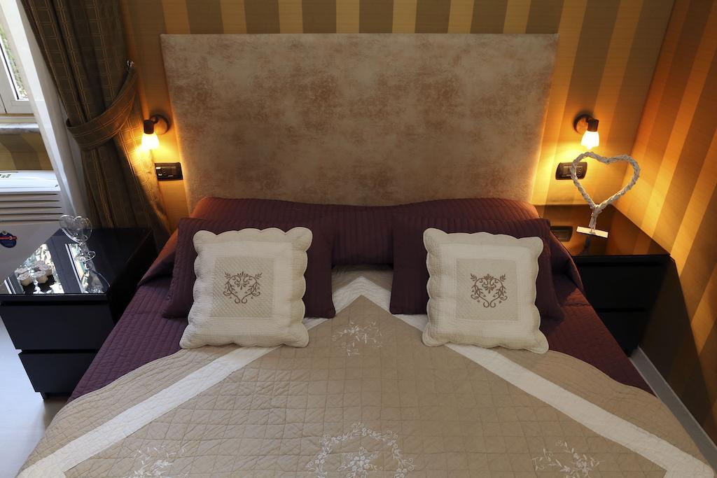 Caracciolo Guest House Řím Pokoj fotografie